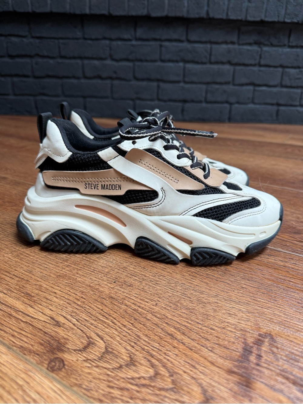 Steve Madden Possession